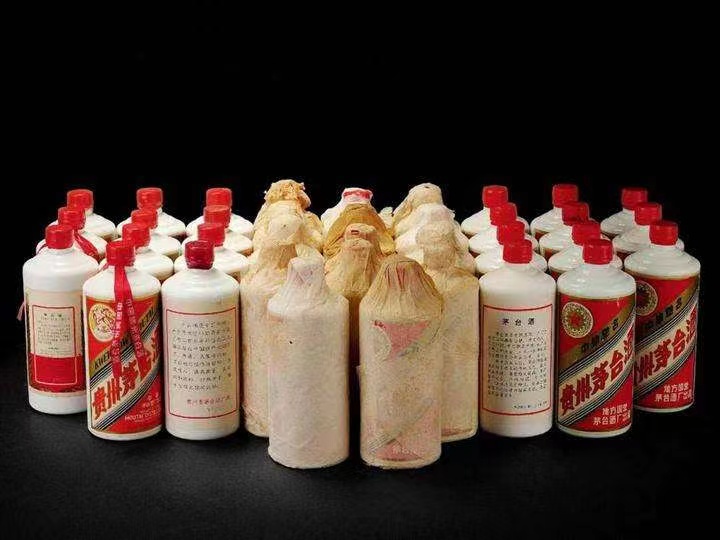 泸溪日照岚山回收酒价格哪里回收(附近上门回收茅台酒）?